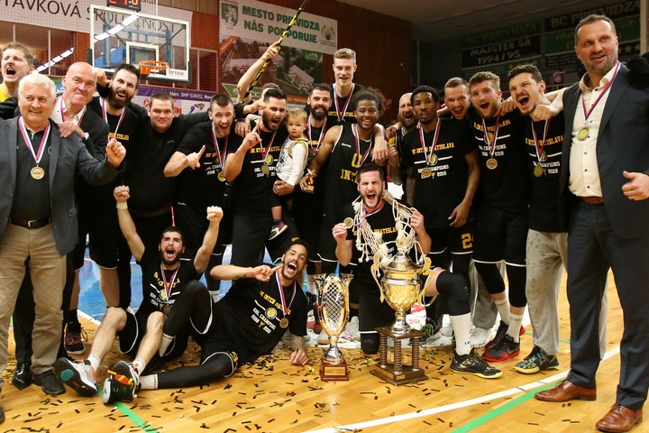 Favorit zvládol play-off bez prehry. Inter zaslúžene oslavuje majstrovský titul